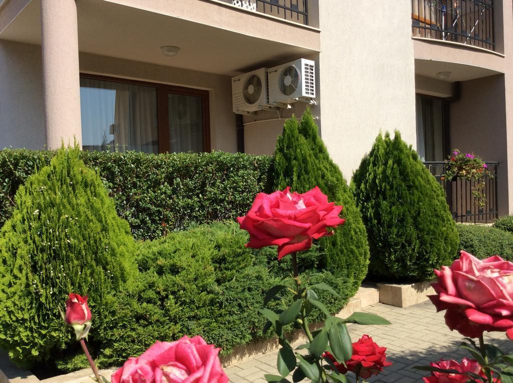 Alex Deluxe Apartments Слънчев бряг Екстериор снимка