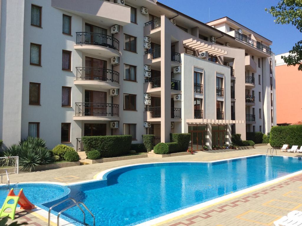 Alex Deluxe Apartments Слънчев бряг Екстериор снимка