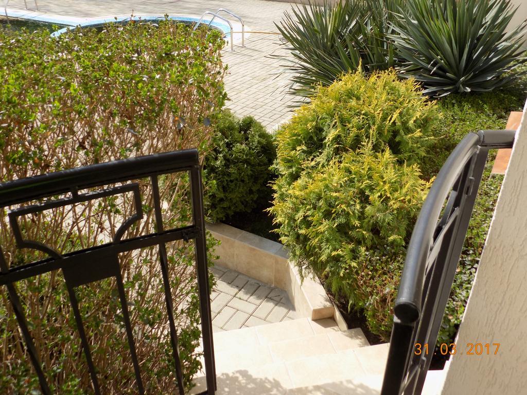 Alex Deluxe Apartments Слънчев бряг Екстериор снимка