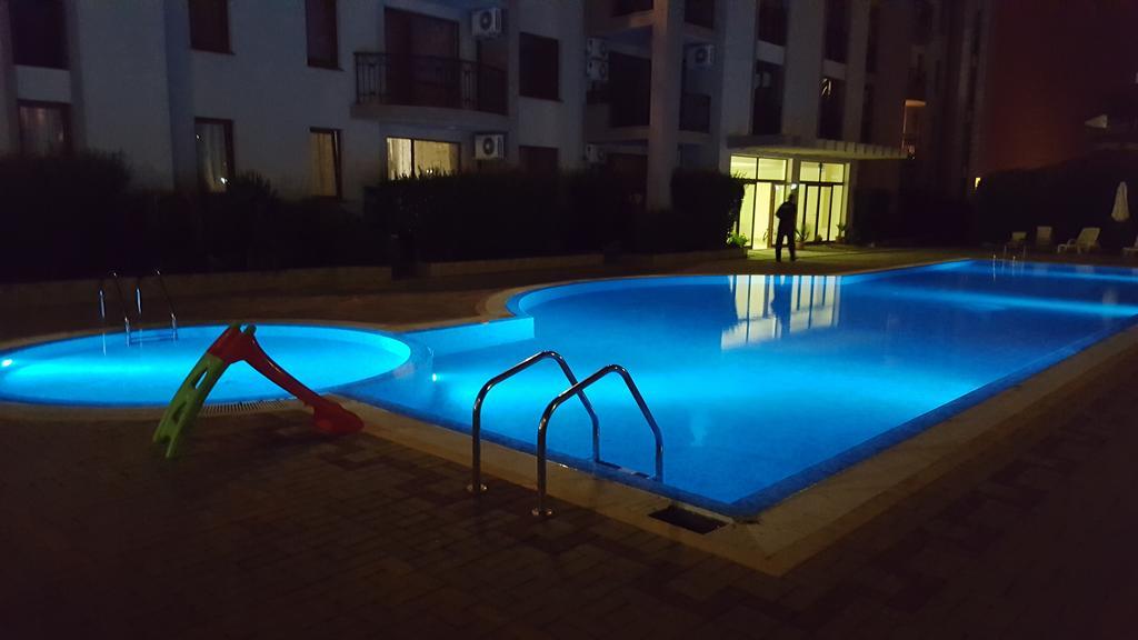 Alex Deluxe Apartments Слънчев бряг Екстериор снимка